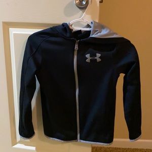 Under Armour Youth SM jacket.  Black w/ gray, nice